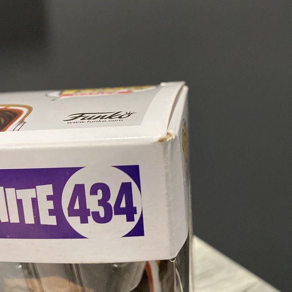 Funko Pop! Games | Fortnite #434: Moonwalker (2018) - Collectible Vinyl Figure - Picture 11 of 15